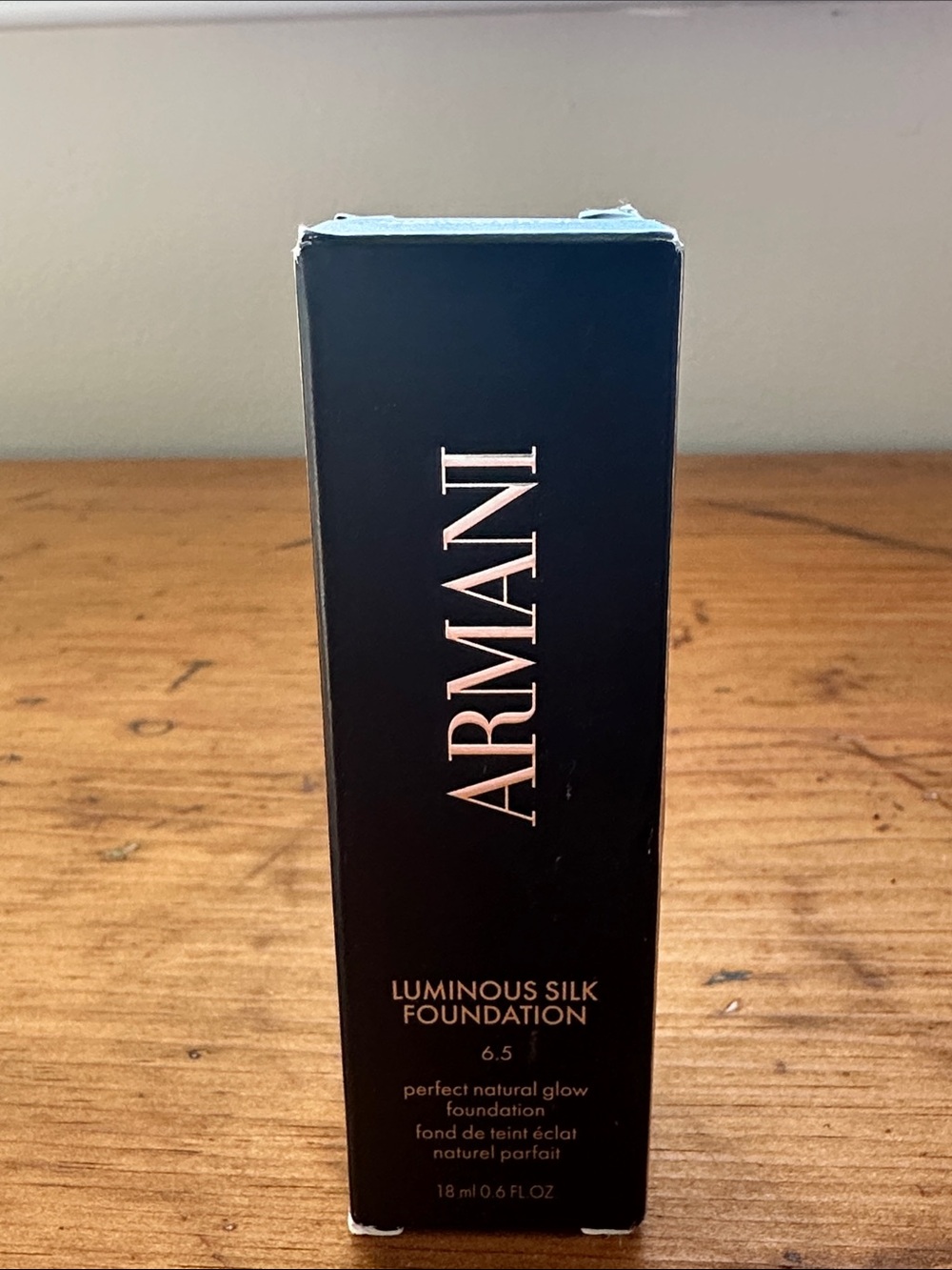 Giorgio Armani Luminous Silk Foundation - Black Box with Rose Gold Text